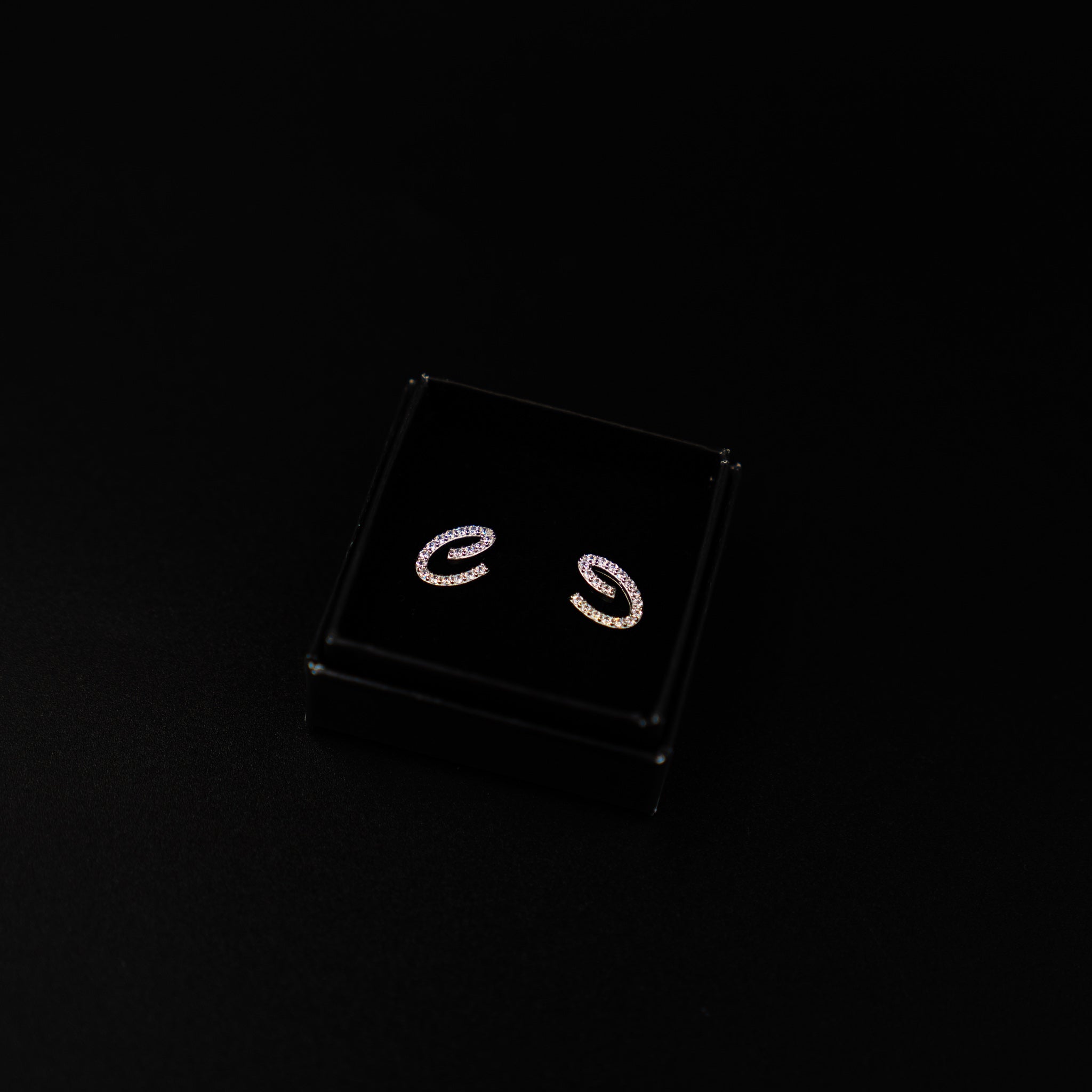 Earstuds