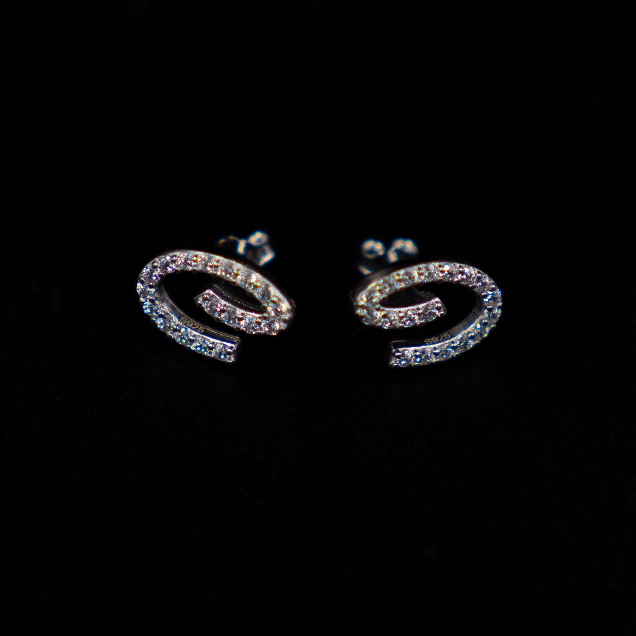C-Earstuds